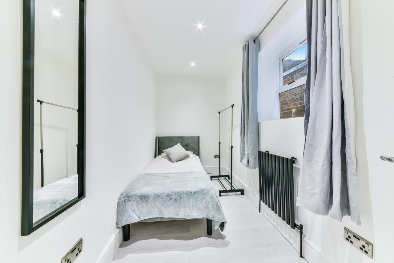 Amazing 2 Bed Apartment Clapham North London Exterior photo
